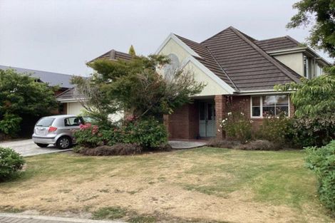 Photo of property in 5 Oaktree Lane, Bishopdale, Christchurch, 8053