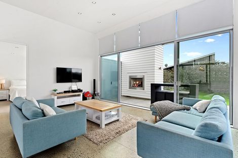 Photo of property in 7 Patiki Place, Omaha, 0986