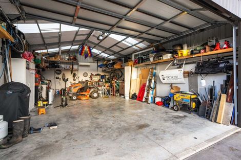 Photo of property in 14 Manuka Drive, Whangamata, 3691