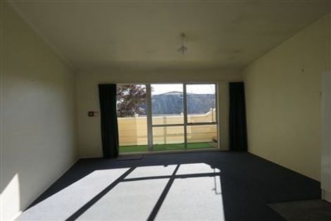 Photo of property in 2/7 Division Street, Riccarton, Christchurch, 8041