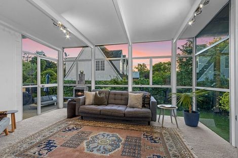 Photo of property in 311 Avonhead Road, Avonhead, Christchurch, 8042