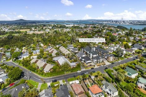 Photo of property in 21c Roseberry Avenue, Birkenhead, Auckland, 0626