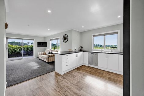 Photo of property in 7 Mercade Close, Stratford, 4332