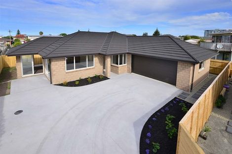 Photo of property in 19a Edward Avenue, Orewa, 0931
