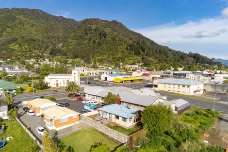 Photo of property in 225 Whitaker Street, Te Aroha, 3320