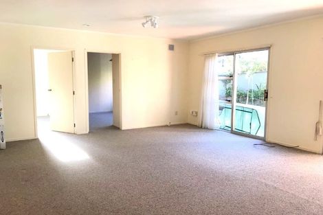 Photo of property in 1 Calman Place, Chatswood, Auckland, 0626