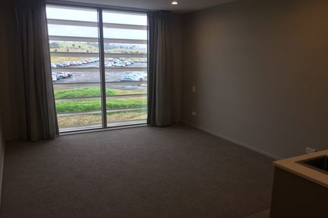 Photo of property in 302/7 Kaipiho Lane, Albany, Auckland, 0632
