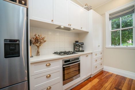 Photo of property in 46 Lombard Street, Palmerston North, 4410