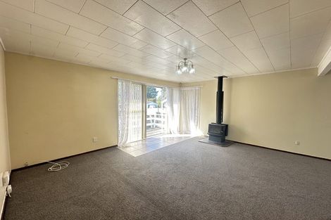 Photo of property in 12 Lynley Place, Pakuranga Heights, Auckland, 2010