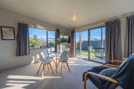 Photo of property in 21 Pop Andrew Drive, Te Anau, 9600