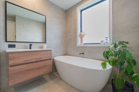 Photo of property in 6 Ralph Moir Drive, Te Anau, 9679