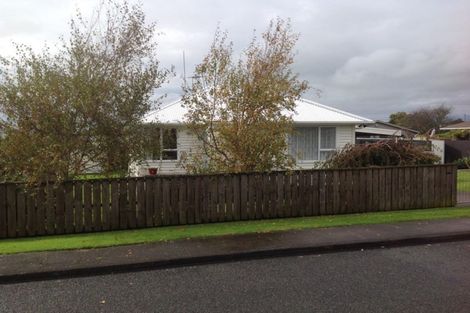 Photo of property in 74 Mould Street, Waitara, 4320