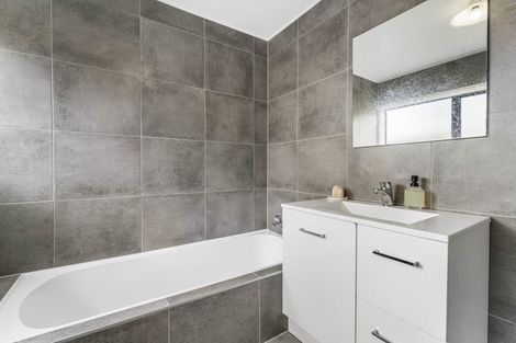 Photo of property in 65 Reynella Drive, Massey, Auckland, 0614