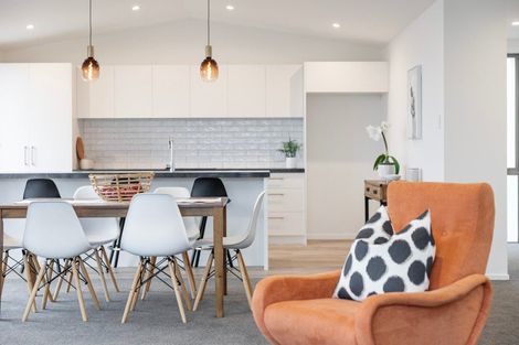 Photo of property in 7 Ella Lane, Green Island, Dunedin, 9018