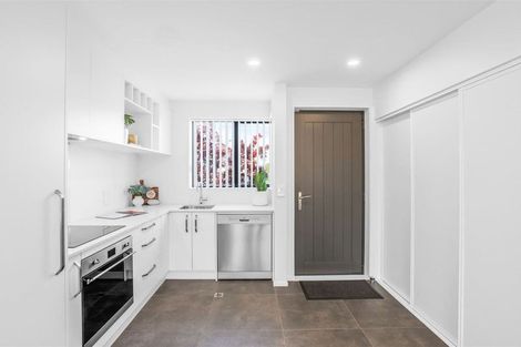 Photo of property in 2/129 Sherborne Street, St Albans, Christchurch, 8014