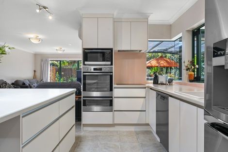 Photo of property in 18 Honeysuckle Lane, Ohauiti, Tauranga, 3112