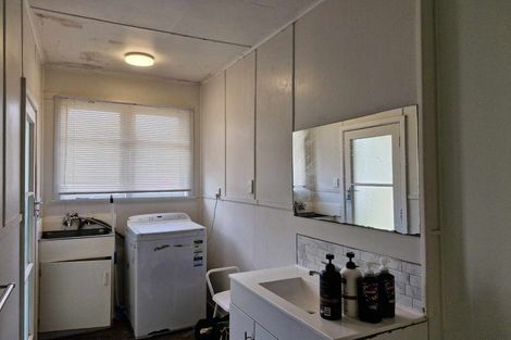 Photo of property in 3 Upjohn Street, Brooklands, New Plymouth, 4310