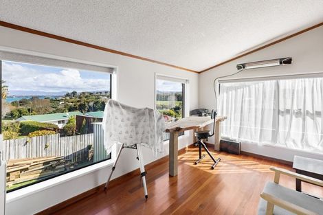 Photo of property in 10 Adela Stewart Drive West, Athenree, Katikati, 3177