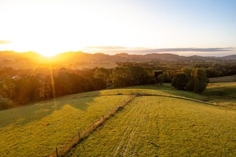 Photo of property in 406 Old Kaipara Road, Kaipara Flats, Warkworth, 0981