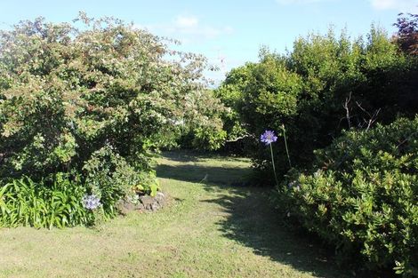 Photo of property in 84 Ocean View Road, Northcote, Auckland, 0627