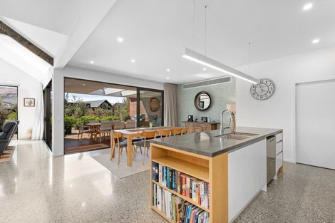 Photo of property in 5 Kerrera Lane, Jacks Point, Queenstown, 9371