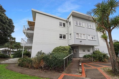Photo of property in 95 Farmer Crescent, Taita, Lower Hutt, 5011