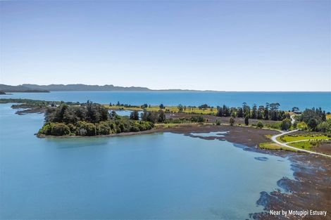 Photo of property in 1 Lansdowne Street, Clifton, Takaka, 7183