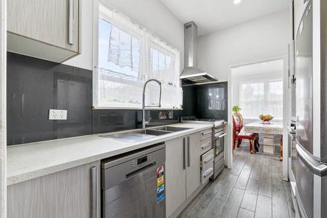 Photo of property in 69 Ferguson Street, Manurewa East, Auckland, 2102