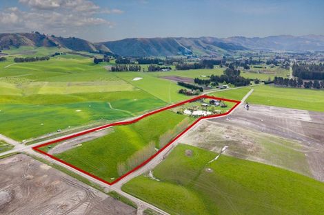 Photo of property in 229 Waihao Back Road, Waimate, 7979