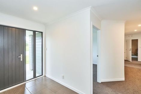 Photo of property in 33 Silicon Way, Fitzherbert, Palmerston North, 4410