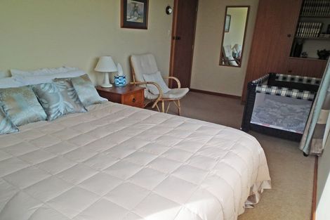 Photo of property in 16 Ure Street, South Hill, Oamaru, 9400