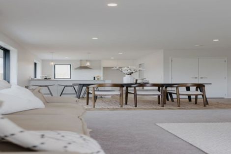 Photo of property in 19b Silverwood Lane, Leamington, Cambridge, 3495