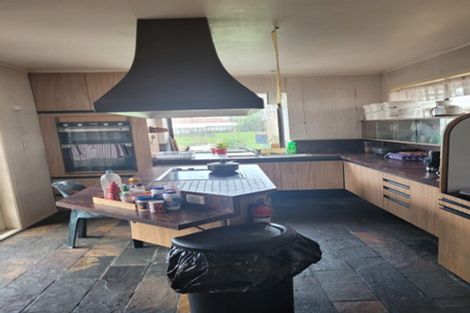 Photo of property in 48 Taikata Road, Te Atatu Peninsula, Auckland, 0610