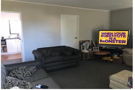 Photo of property in 19 Southview Place, Wattle Downs, Auckland, 2102