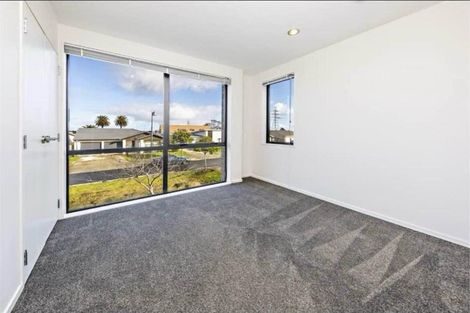 Photo of property in 23 Popokatea Drive, Takanini, 2112