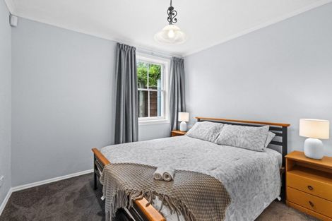 Photo of property in 32 Milton Road, Bluff Hill, Napier, 4110