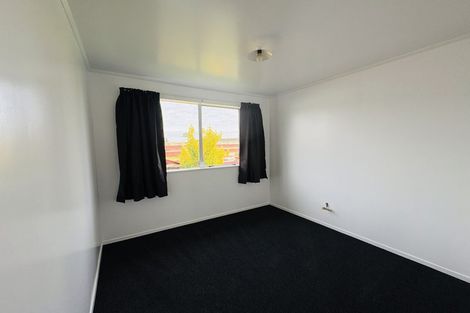 Photo of property in 43 Acacia Street, Kelvin Grove, Palmerston North, 4414