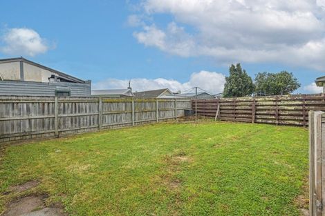 Photo of property in 28 Suzanne Grove, Kelvin Grove, Palmerston North, 4414