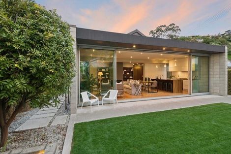 Photo of property in 20 Augusta Street, Redcliffs, Christchurch, 8081