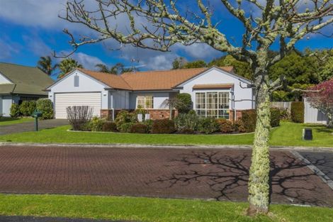 Photo of property in 18 Graven Court, Henderson, Auckland, 0612