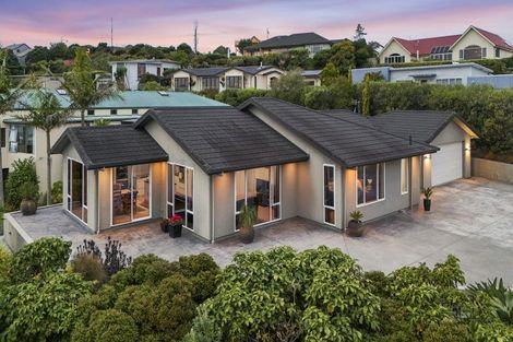 Photo of property in 6 Commodore Place, Britannia Heights, Nelson, 7010