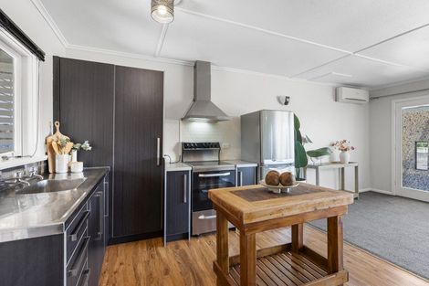 Photo of property in 35 Pukeko Place, Westshore, Napier, 4110