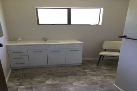 Photo of property in 51 Centennial Drive, Whitianga, 3510