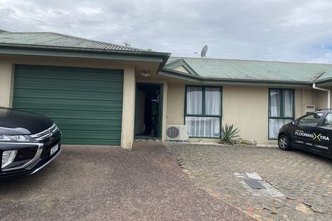 Photo of property in 324 West Coast Road, Glen Eden, Auckland, 0602