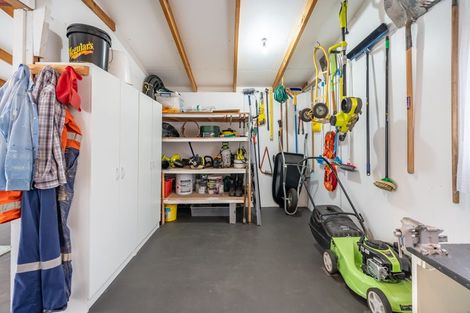 Photo of property in 9 Shaftesbury Grove, Stokes Valley, Lower Hutt, 5019