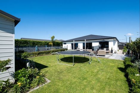 Photo of property in Heynes Place, 29 Heynes Place, Clive, 4102