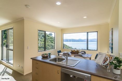 Photo of property in 3/19 Onslow Road, Khandallah, Wellington, 6035