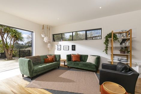 Photo of property in 39 Kent Terrace, Riverhead, 0820