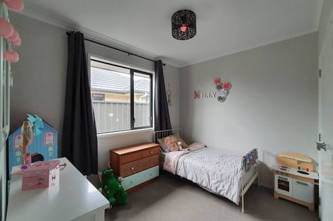 Photo of property in 15 Onyx Place, Awatoto, Napier, 4110