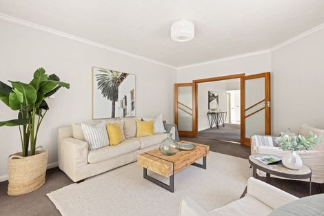 Photo of property in 153 Milton Road, Bluff Hill, Napier, 4110